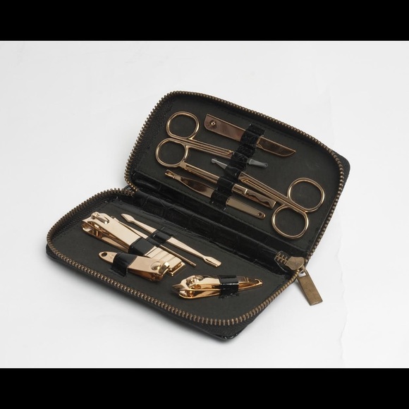 Gold Manicure Set NWT - Picture 1 of 2